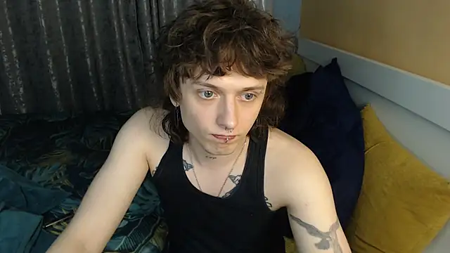 axxxturel online show from November 17, 2025, 12:25 am