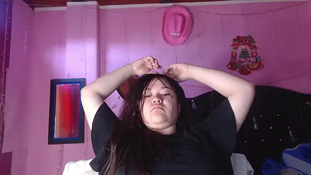 NikkiRous  online show from September 23, 2025, 12:34 pm