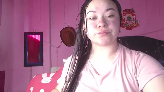 NikkiRous  online show from October 12, 2025, 1:45 pm