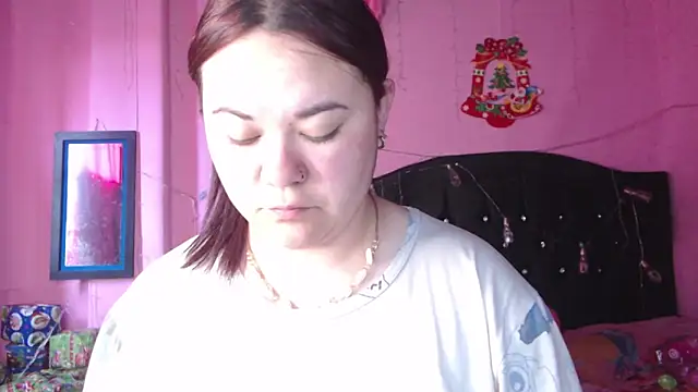 NikkiRous  online show from December 16, 2025, 1:15 pm