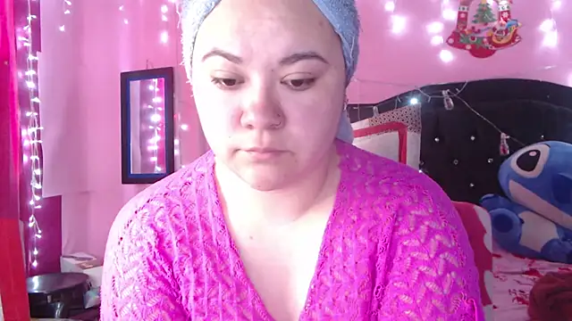 NikkiRous  online show from November 26, 2025, 1:22 pm