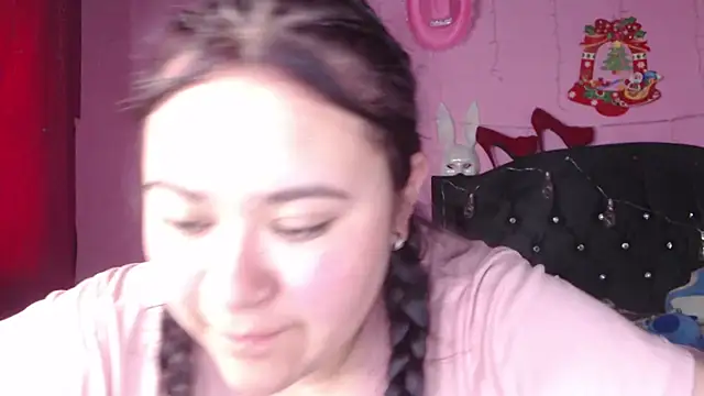 NikkiRous  online show from March 21, 2025, 4:29 pm