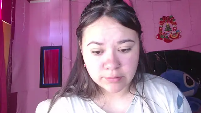 NikkiRous  online show from September 21, 2025, 1:49 pm