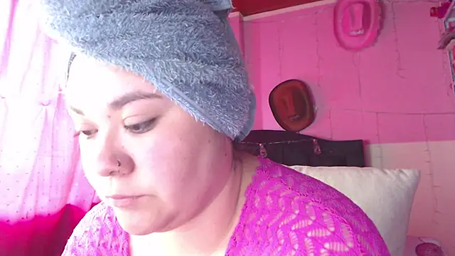 NikkiRous  online show from January 18, 2026, 1:47 pm