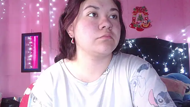 NikkiRous  online show from November 15, 2025, 1:04 pm