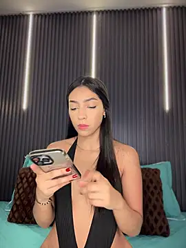 Ema azel online show from December 16, 2025, 1:37 pm