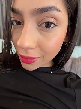 Ema azel online show from April 25, 2026, 1:52 pm