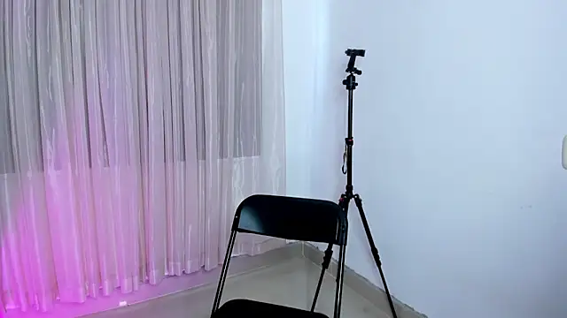 vale kross online show from April 11, 2026, 5:05 pm