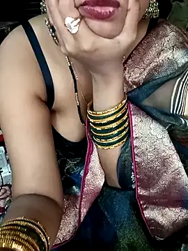 Im Cute online show from October 10, 2025, 9:04 pm