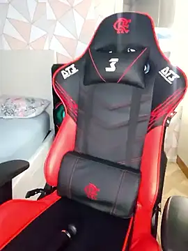 moreninhasilva online show from October 15, 2025, 10:29 pm