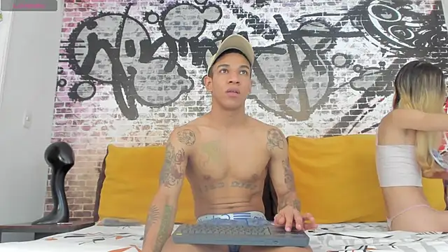 its me miley online show from March 18, 2025, 1:23 pm