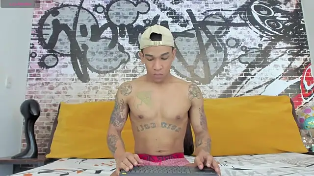 its me miley online show from March 17, 2025, 1:18 pm