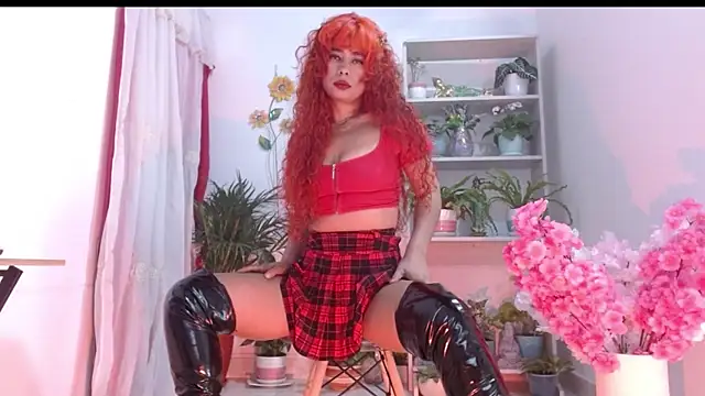 misspandora  online show from September 19, 2025, 1:15 pm