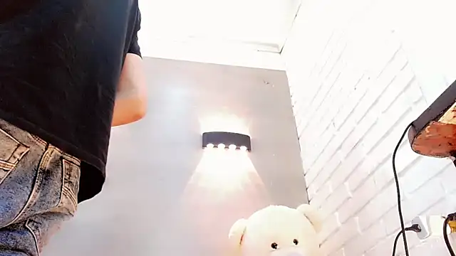 Daniela Pink  online show from September 22, 2025, 7:53 pm