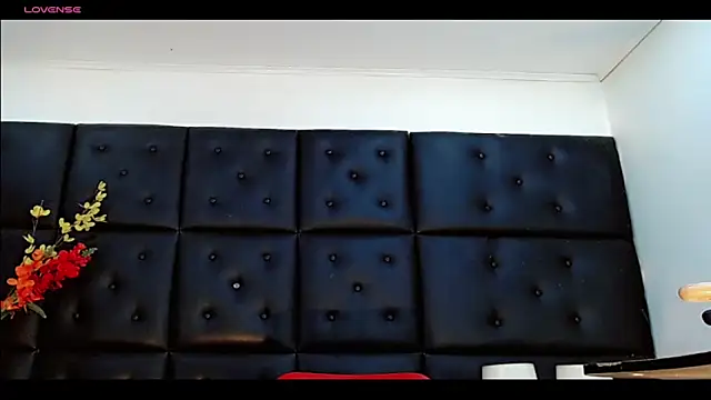 Daniela Pink  online show from April 5, 2026, 8:48 pm