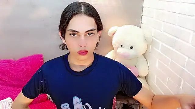 Daniela Pink  online show from November 7, 2025, 7:40 pm