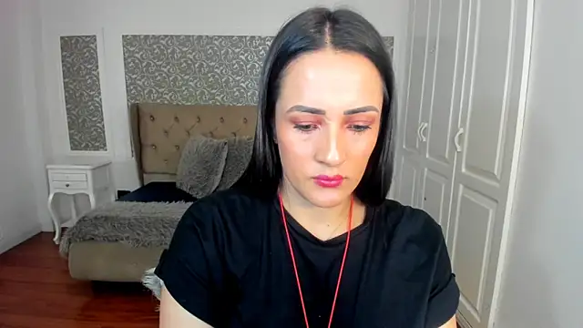 KimWessel  online show from October 6, 2025, 8:09 pm