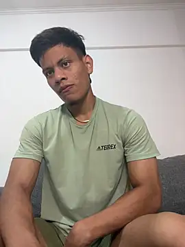 bbchocolate27 online show from April 10, 2026, 11:56 pm