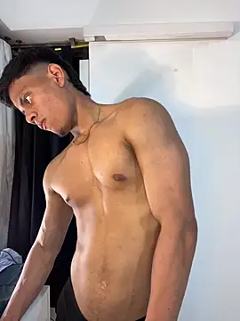 bbchocolate27 online show from March 27, 2026, 10:43 pm