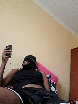 Gifttheskimaskboy online show from December 25, 2024, 7:03 am