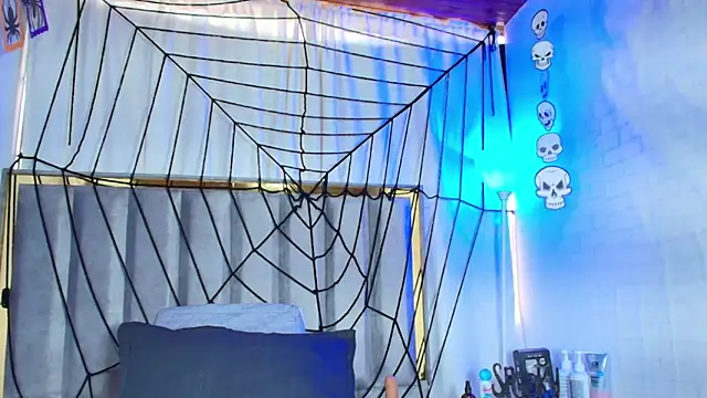 Snapshot of Zoe_Curvy chatting on October 16, 2025, 12:24 pm Zoe Curvy online show from October 16, 2025, 12:24 pm