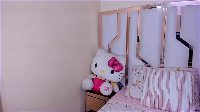 TifanyChill online show from October 6, 2025, 6:41 pm