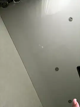 Kristis43 online show from December 2, 2025, 11:34 am