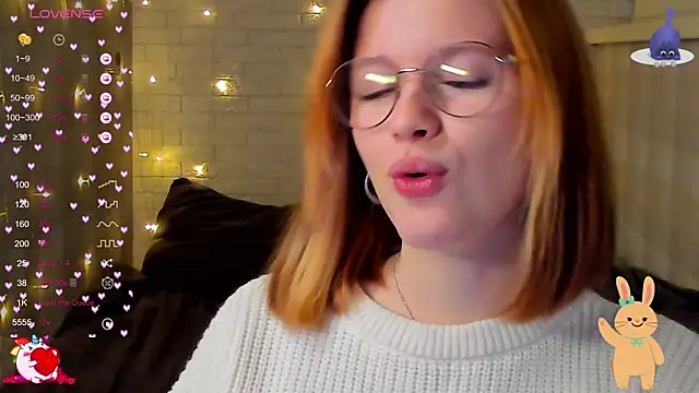 lauritta shy online show from December 11, 2024, 1:15 am