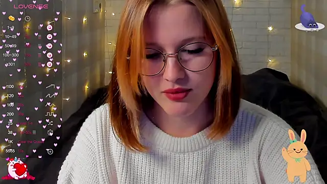 lauritta shy online show from December 11, 2024, 4:18 am