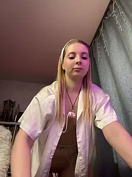 oceaneyesbb online show from March 14, 2025, 9:24 am