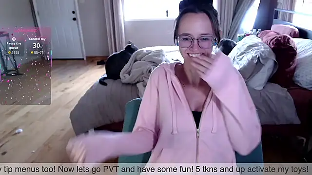 Plantbabeee online show from October 6, 2025, 5:24 pm