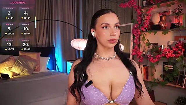 LunaNight online show from September 16, 2025, 8:54 pm