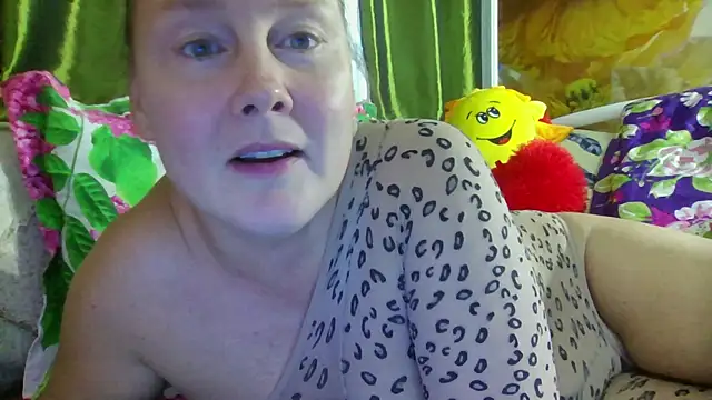 pussykroshka online show from October 6, 2025, 11:11 am