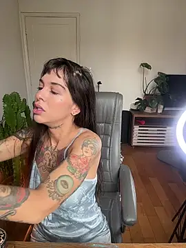 Nikatsu online show from October 31, 2025, 12:24 pm