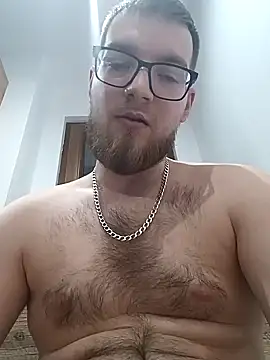 Snapshot of Sweet_bear69 chatting on January 27, 2025, 8:39 pm Sweet bear69 online show from January 27, 2025, 8:39 pm