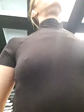 Miss    Mia  online show from March 7, 2026, 9:27 am