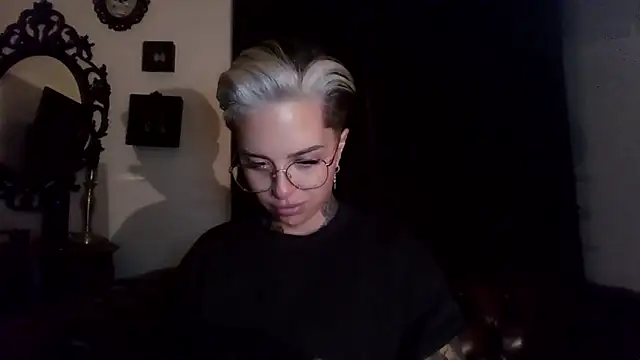 Rubyrichhxo online show from September 12, 2025, 8:52 pm