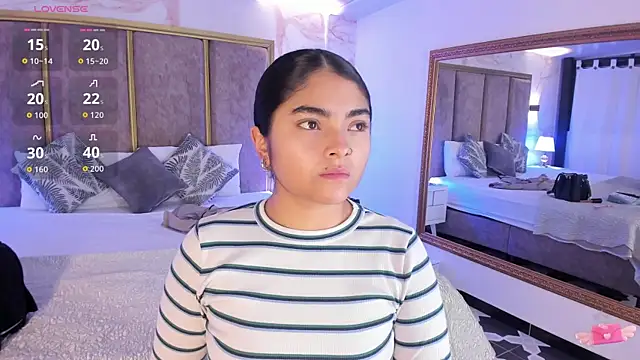 GiselOrtiz online show from December 22, 2025, 10:48 am