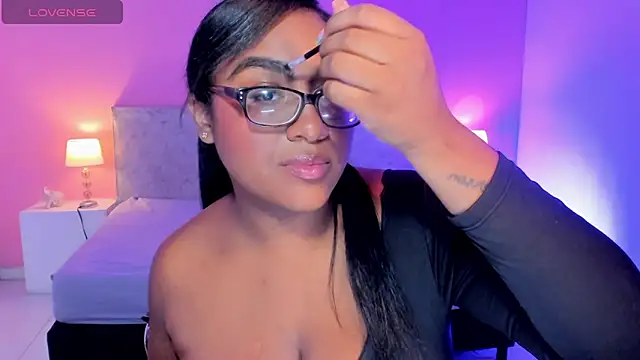 BlakmillerrGilson online show from October 24, 2025, 7:57 pm