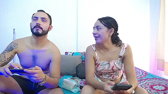 Snapshot of _joanne_and_oliver_ chatting on December 2, 2025, 4:09 pm joanne and oliver online show from December 2, 2025, 4:09 pm