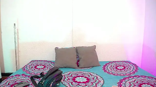 Snapshot of _joanne_and_oliver_ chatting on December 14, 2025, 3:39 pm joanne and oliver online show from December 14, 2025, 3:39 pm