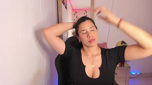 hellensexy online show from March 17, 2025, 12:32 am