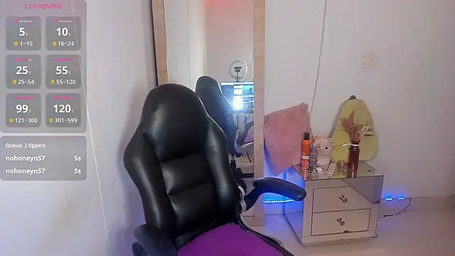 Snapshot of hellensexy chatting on February 26, 2026, 9:48 pm hellensexy online show from February 26, 2026, 9:48 pm