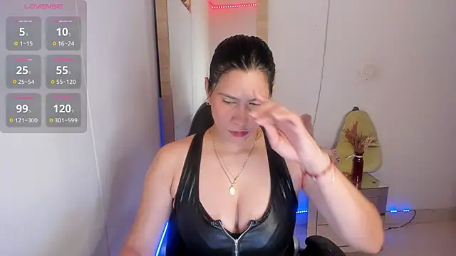 Snapshot of hellensexy chatting on February 27, 2026, 10:09 pm hellensexy online show from February 27, 2026, 10:09 pm