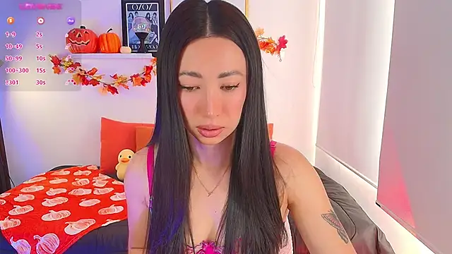 lilyy evanss online show from October 6, 2025, 9:15 pm