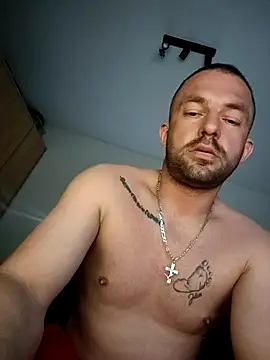 Snapshot of magicSeX4You chatting on May 5, 2026, 7:17 pm magicSeX4You online show from May 5, 2026, 7:17 pm