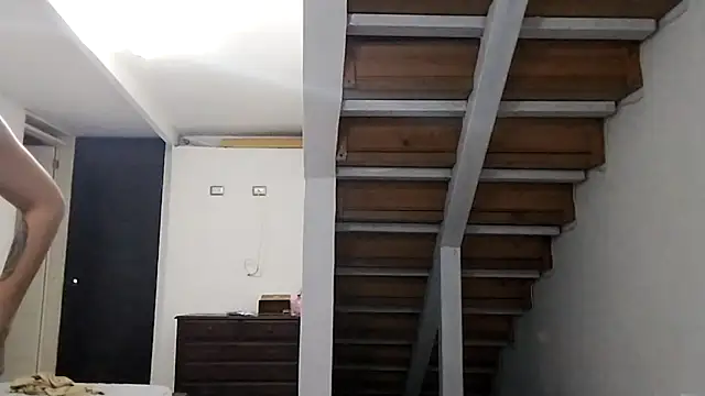 Luna-e-Franco1 online show from September 25, 2025, 1:11 am