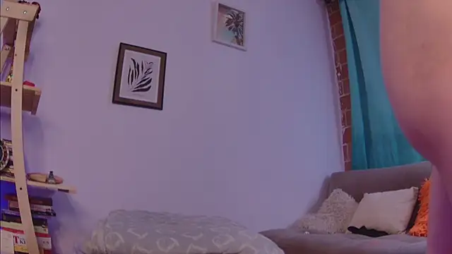 Snapshot of Lucy_Princes chatting on February 19, 2025, 3:50 am Lucy Princes online show from February 19, 2025, 3:50 am