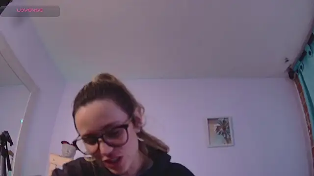 Snapshot of Lucy_Princes chatting on February 26, 2025, 5:24 am Lucy Princes online show from February 26, 2025, 5:24 am