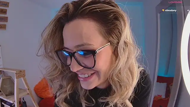 Snapshot of Lucy_Princes chatting on January 1, 2025, 1:26 am Lucy Princes online show from January 1, 2025, 1:26 am